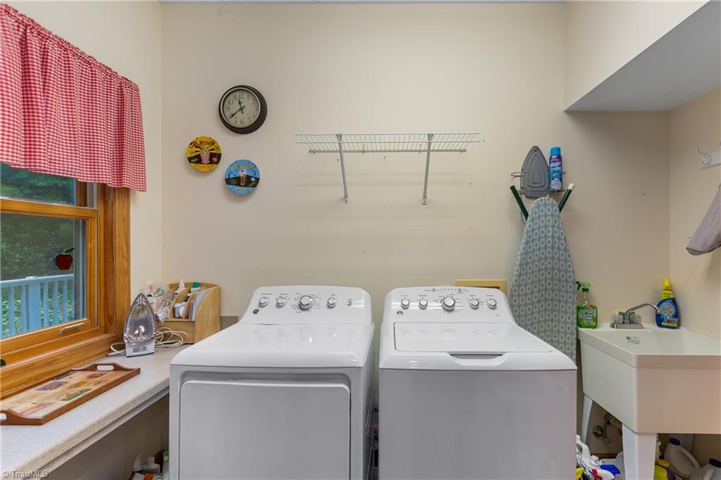 163 Old Hickory Lane Linville, NC 28646 - Photo 25 of 50