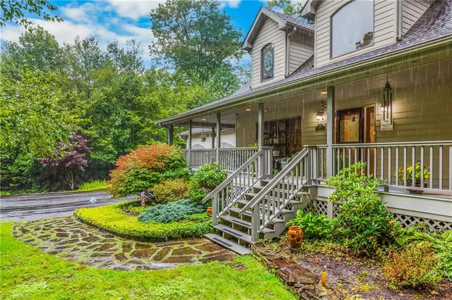 $1,100,000 | 163 Old Hickory Lane, Linville, NC 28646