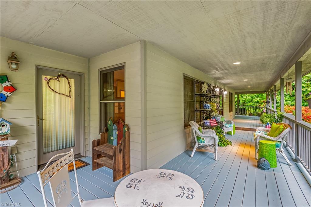 163 Old Hickory Lane Linville, NC 28646 - Photo 8 of 50