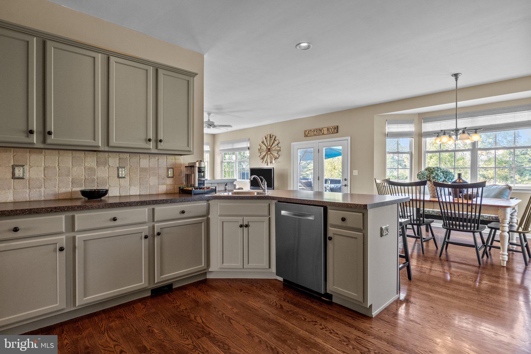 29 Kingsridge Road Frenchtown, NJ 08825 - Photo 4 of 41 Gallery Image 4
