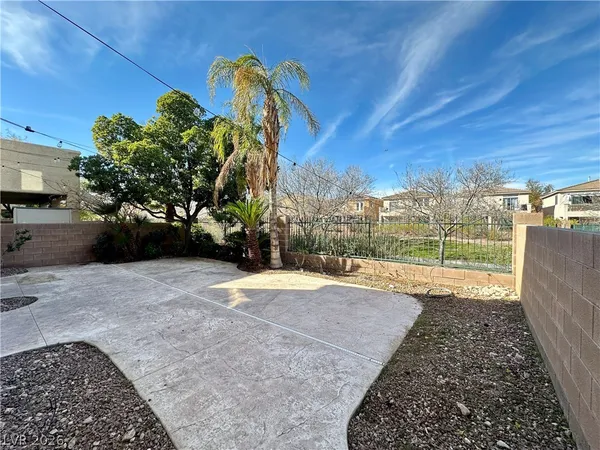 $2,295 | 4056 Villeroy Avenue, Las Vegas, NV 89141