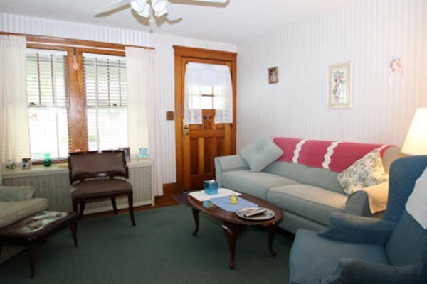 17 Pearson Street Saugus, MA 01906 - Photo 11 of 23