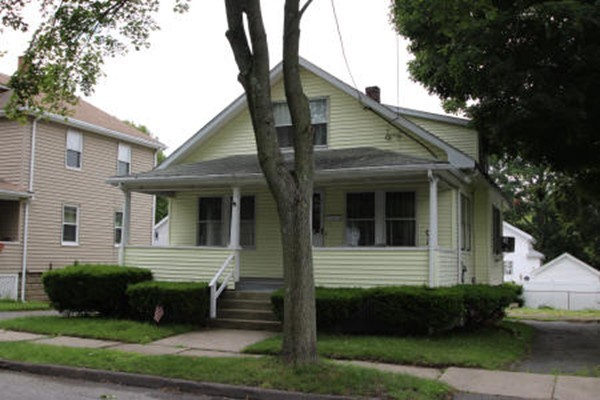 17 Pearson Street Saugus, MA 01906 - Photo 2 of 23
