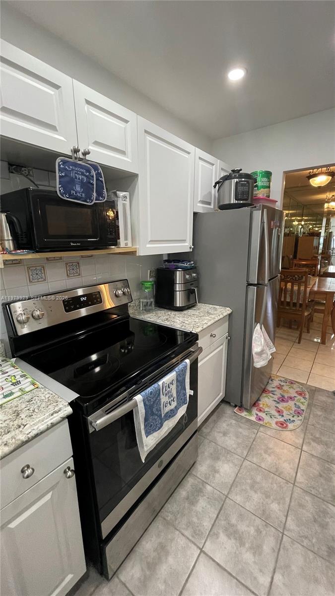5300 Washington Street, Unit J312 Hollywood, FL 33021 - Photo 13 of 22