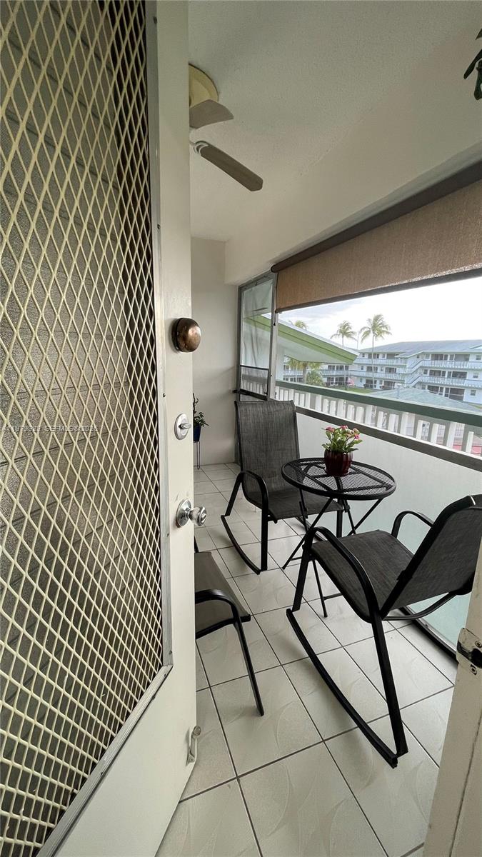 5300 Washington Street, Unit J312 Hollywood, FL 33021 - Photo 15 of 22