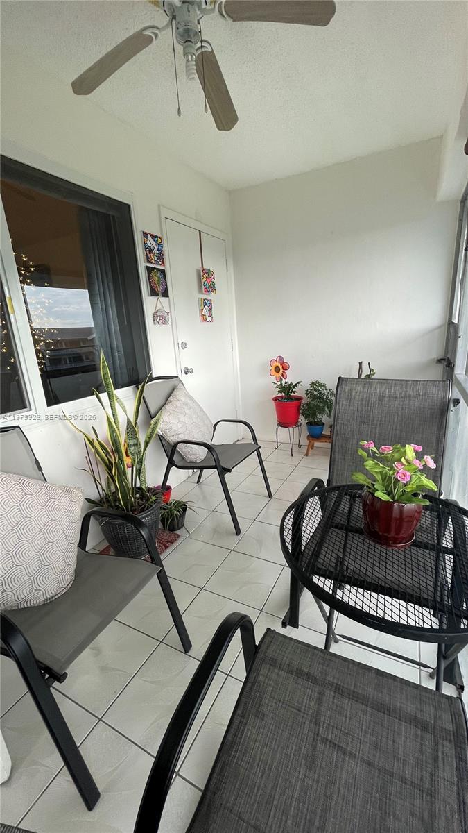 5300 Washington Street, Unit J312 Hollywood, FL 33021 - Photo 17 of 22