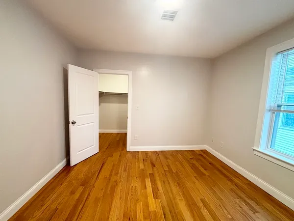 $3,600 | 156 Bow Street, Unit 2, Everett, MA 02149