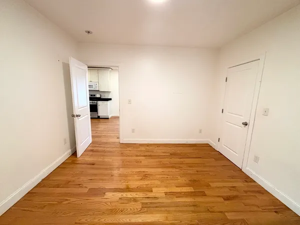 $3,900 | 156 Bow Street, Unit 2, Everett, MA 02149