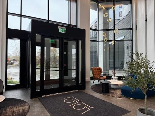 $2,700 | 1515 Commonwealth Avenue, Unit 607, Boston, MA 02135
