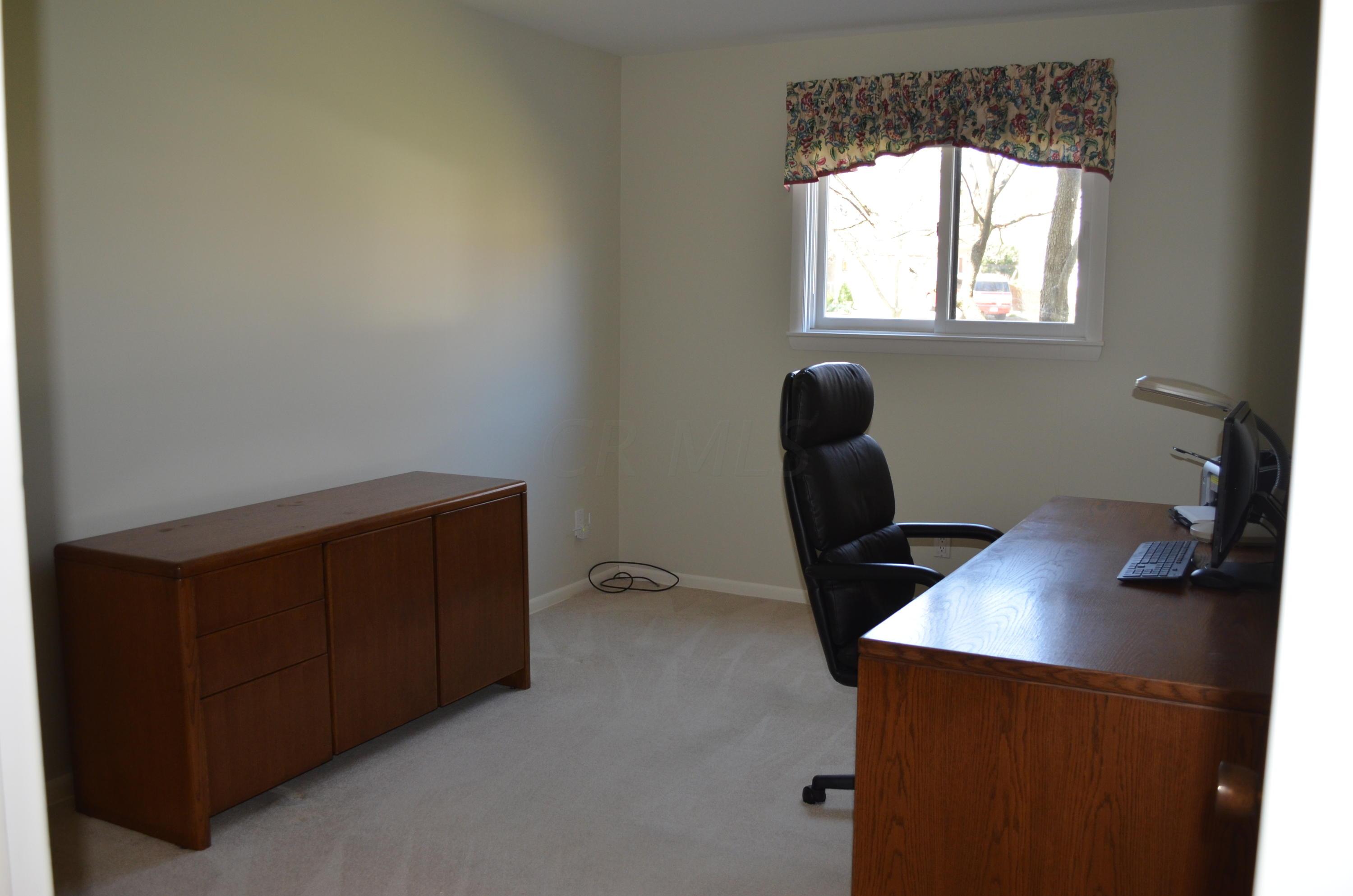 4020 Newhall Road Upper Arlington, OH 43220 - Photo 12 of 24