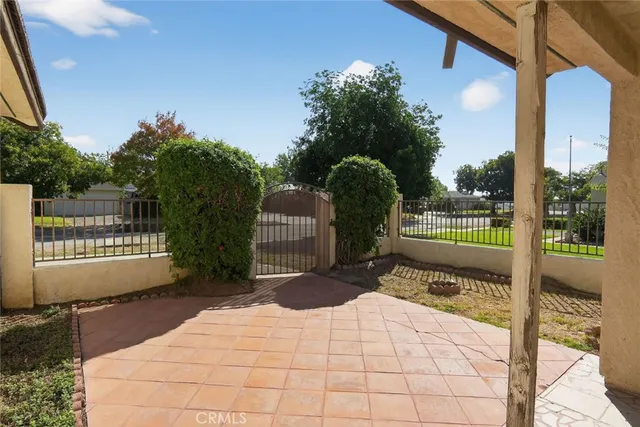a space view of a house having yard