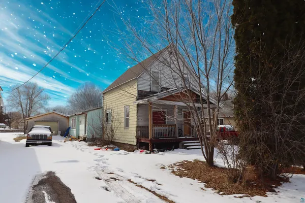 $119,900 | 513 16th Avenue West, Ashland, WI 54806