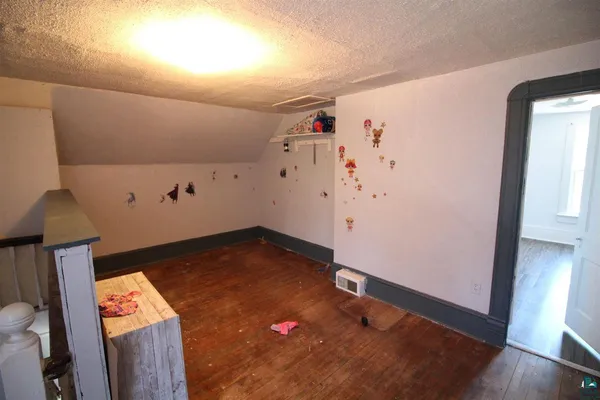 $119,900 | 513 16th Avenue West, Ashland, WI 54806