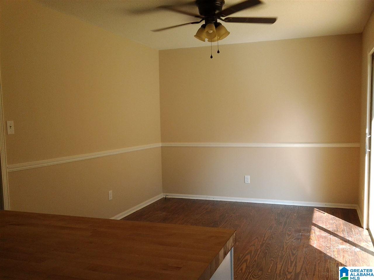 401 26th Avenue Northeast Center Point, AL 35215 - Photo 3 of 30