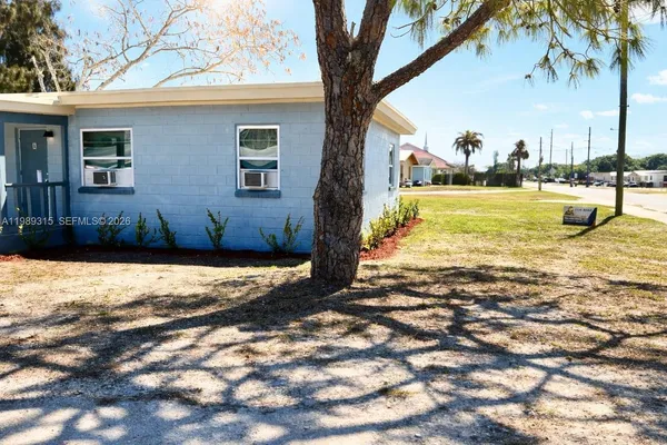 $1,550 | 1308 North 21st Street, Unit A, Fort Pierce, FL 34950