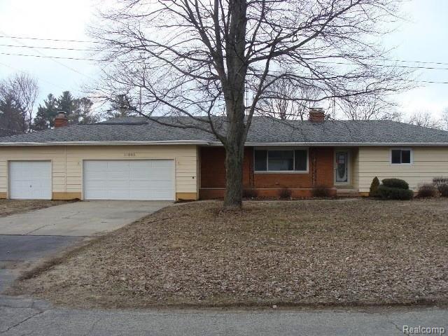 11065 South Evergreen Road Birch Run, MI 48415 - Photo 1 of 13 1.jpg