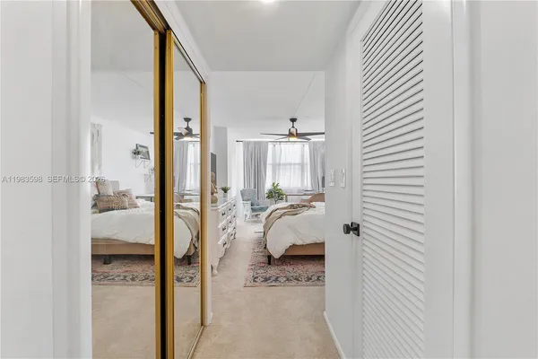 $3,700 | 6039 Collins Avenue, Unit 934, Miami Beach, FL 33140