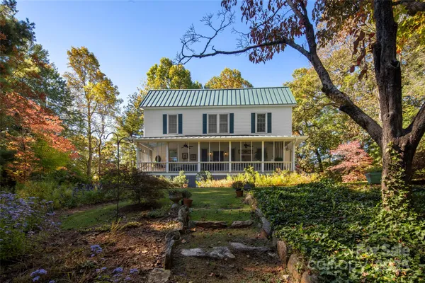 $1,000,000 | 35 Towhee Lane, Saluda, NC 28773