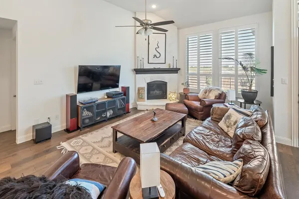 $3,100 | 1524 Everitt Trail, Fort Worth, TX 76052