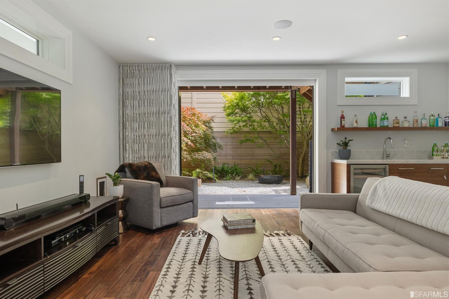 Clay Street San Francisco, CA 94115 - Photo 73 of 90