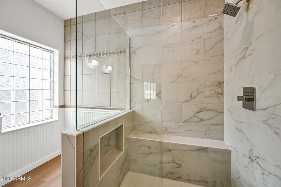 865 South Oak Street Gilbert, AZ 85233 - Photo 17 of 27 a spacious bathroom with a shower and a sink