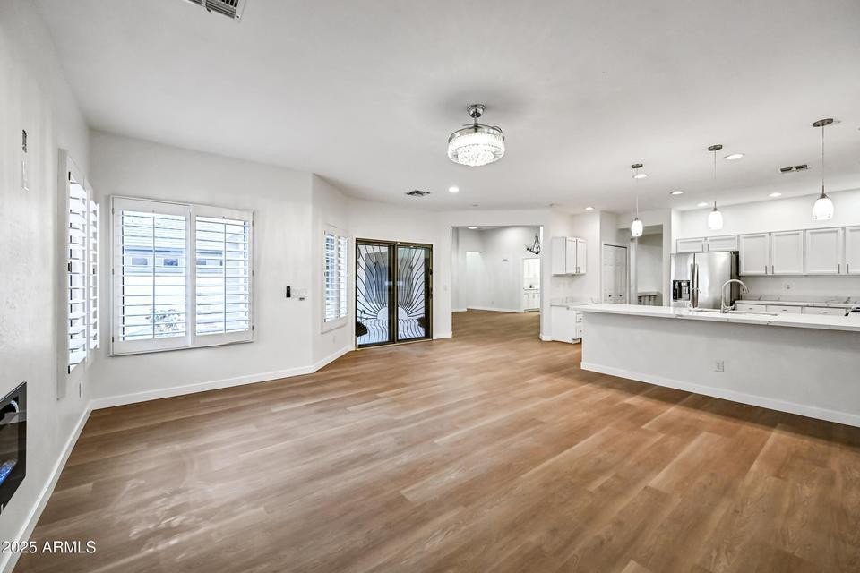 865 South Oak Street Gilbert, AZ 85233 - Photo 7 of 27 a view of an empty room with a window