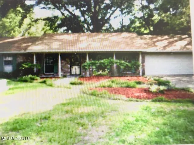 $157,000 | 205 Beechcrest Drive, Jackson, MS 39211