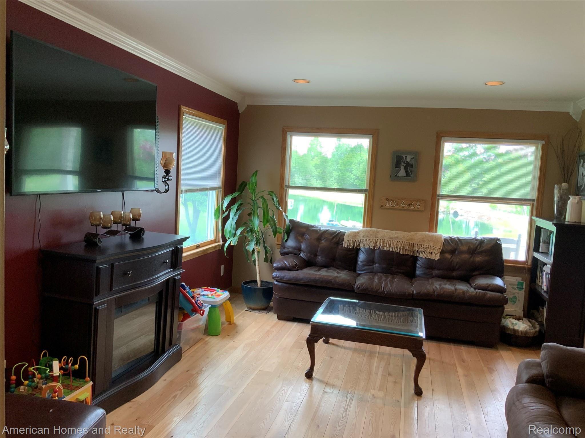 4321 Skelton Road Columbiaville, MI 48421 - Photo 12 of 86 C6F63FB3-8EC9-4863-A961-29099A328990.jpeg