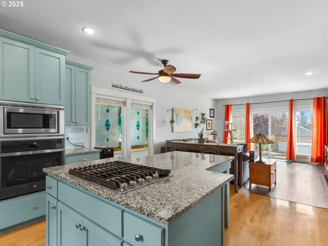 $599,900 | 943 West Y Street, Washougal, WA 98671