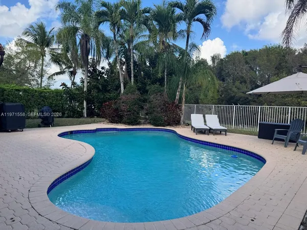 $5,700 | 834 Verona Lake Drive, Weston, FL 33326