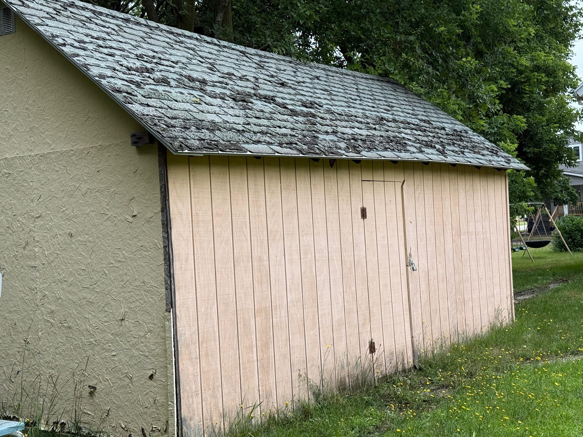 704 Engelman Street Manistee, MI 49660 - Photo 31 of 34 20 x 10 shed