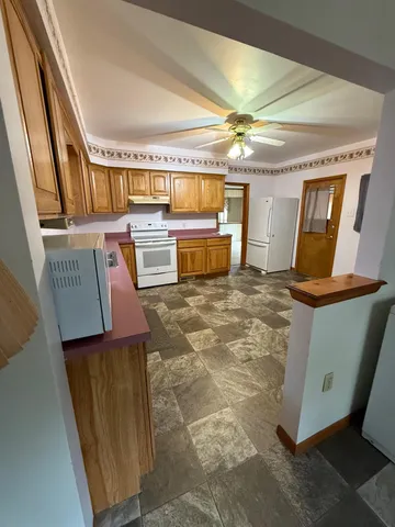 $192,000 | 704 Engelman Street, Manistee, MI 49660