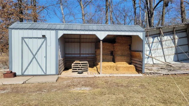 $650,000 | 9830 Interstate 70 Drive Southeast, Columbia, MO 65201