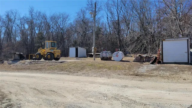 $650,000 | 9830 Interstate 70 Drive Southeast, Columbia, MO 65201