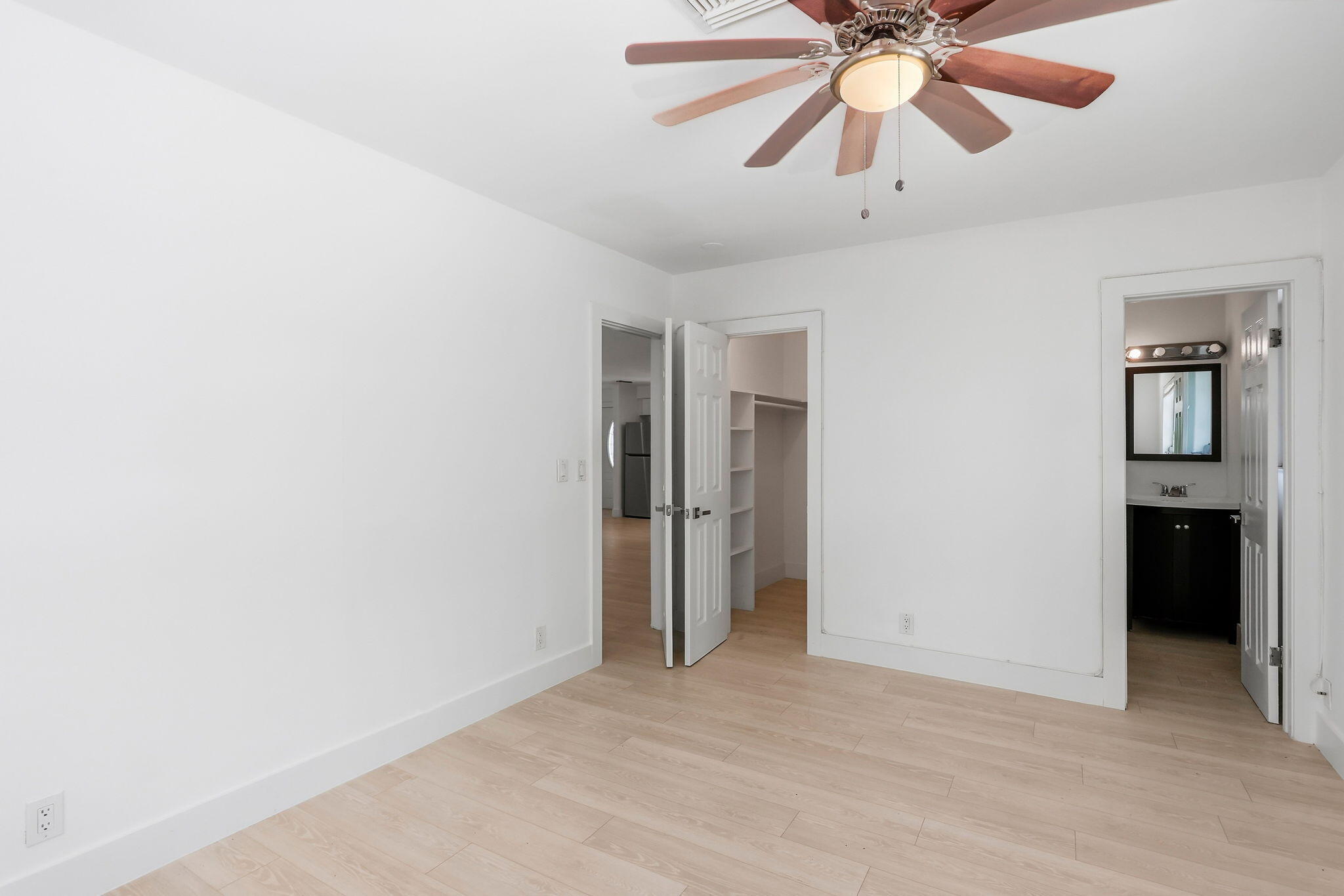 898 Southwest 10th Avenue Boca Raton, FL 33486 - Photo 20 of 47 21-web-or-mls-019_0E2A3504