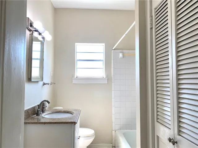 $1,850 | 1730 Valmont Street, New Orleans, LA 70115