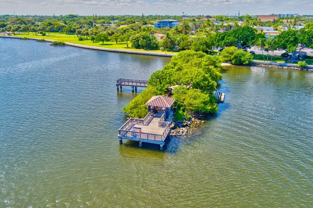 $5,950 | 404 South M Street, Unit 1, Lake Worth Beach, FL 33460