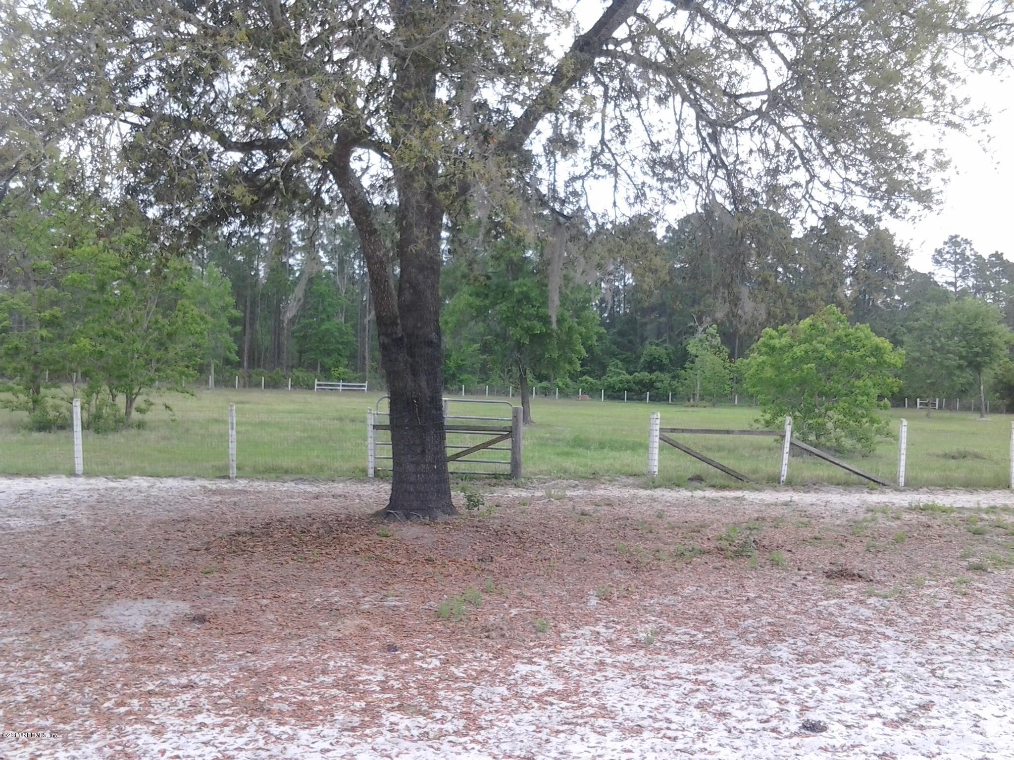 2866 Eagle Point Road Middleburg, FL 32068 - Photo 1 of 6 Cross fencing