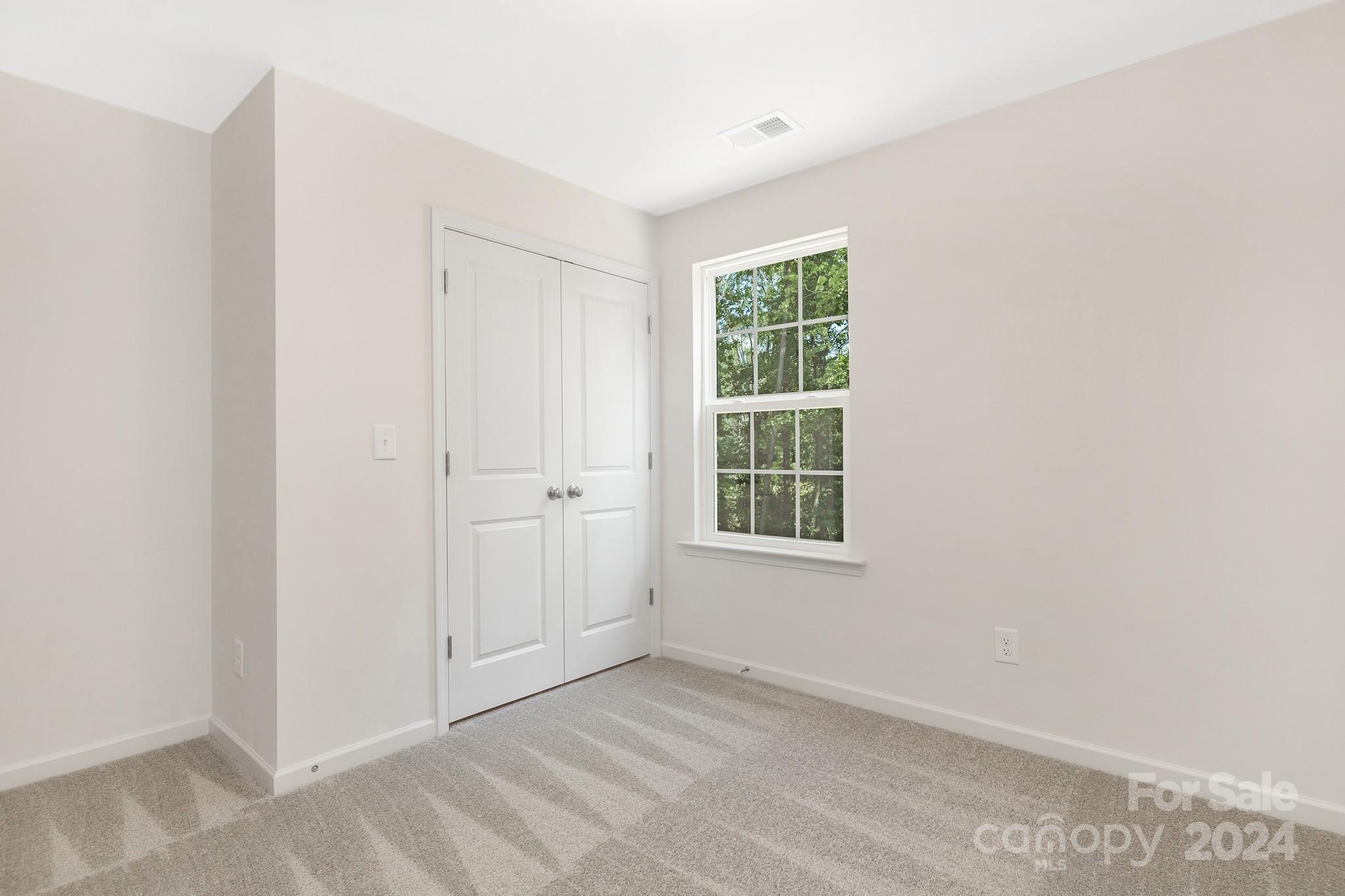 3844 Lake Road Charlotte, NC 28269 - Photo 13 of 26 Gallery Image 13