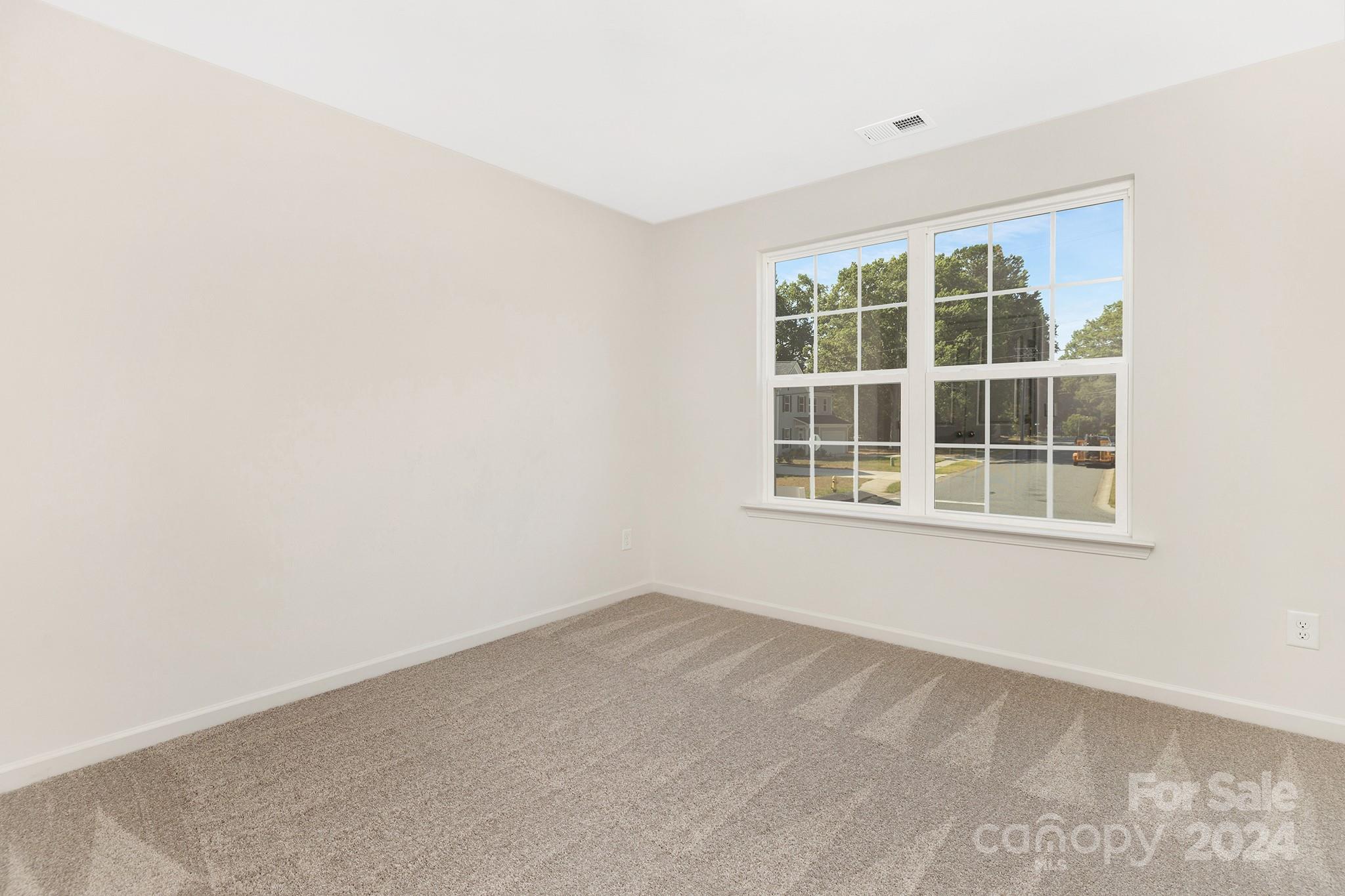 3844 Lake Road Charlotte, NC 28269 - Photo 17 of 26 Gallery Image 17