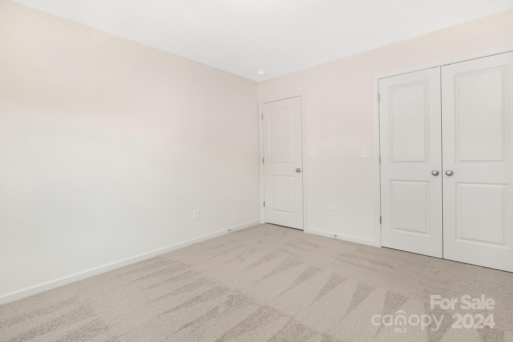 3844 Lake Road Charlotte, NC 28269 - Photo 18 of 26 Gallery Image 18