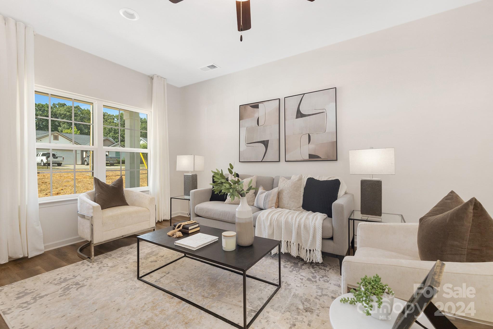 3844 Lake Road Charlotte, NC 28269 - Photo 2 of 26 Gallery Image 2