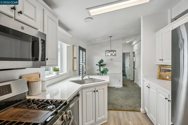 $299,999 | 115 Cabana Drive, Unit 115, Napa, CA 94558