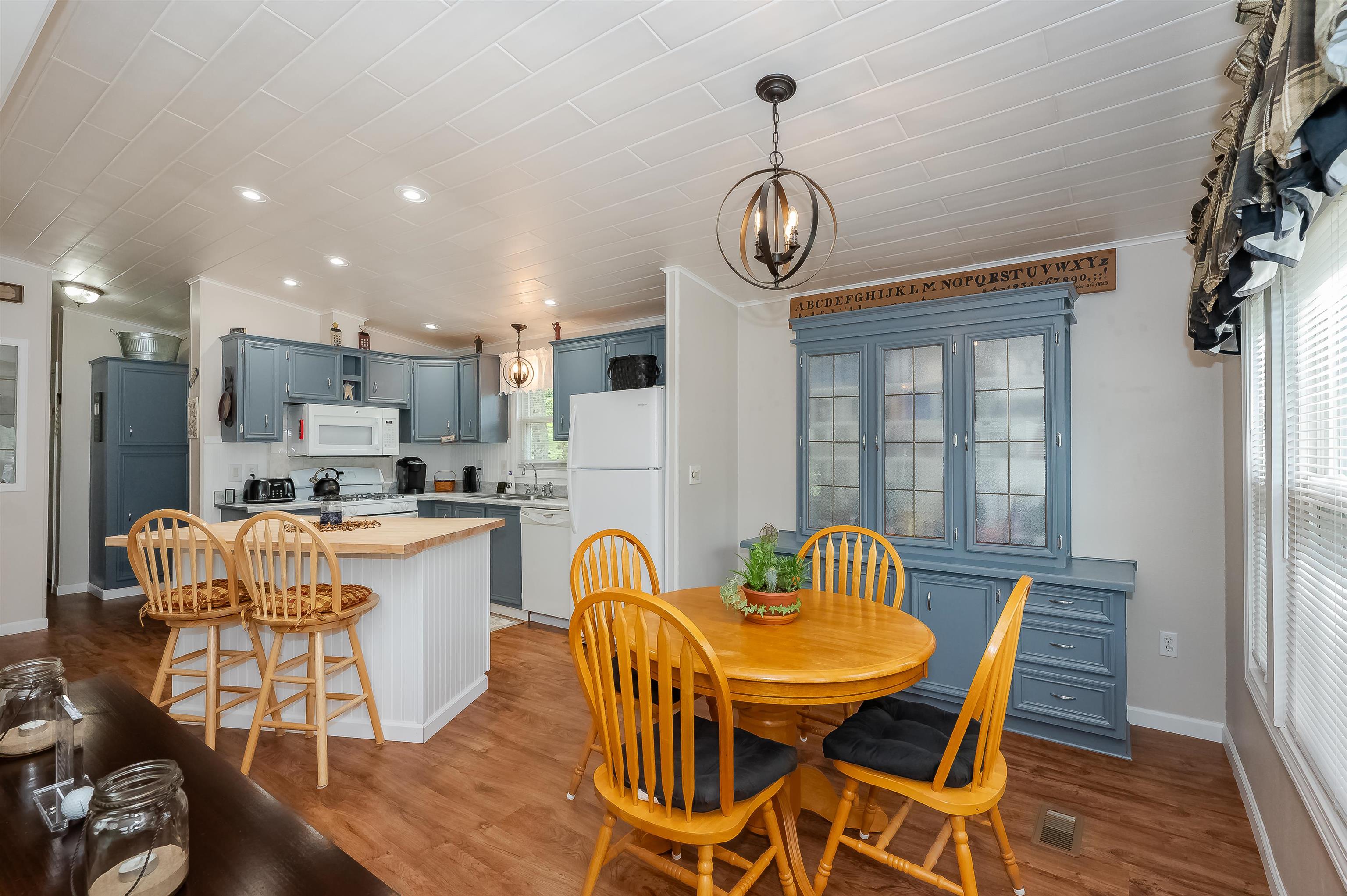 56 Eagle Drive Rochester, NH 03868 - Photo 6 of 38