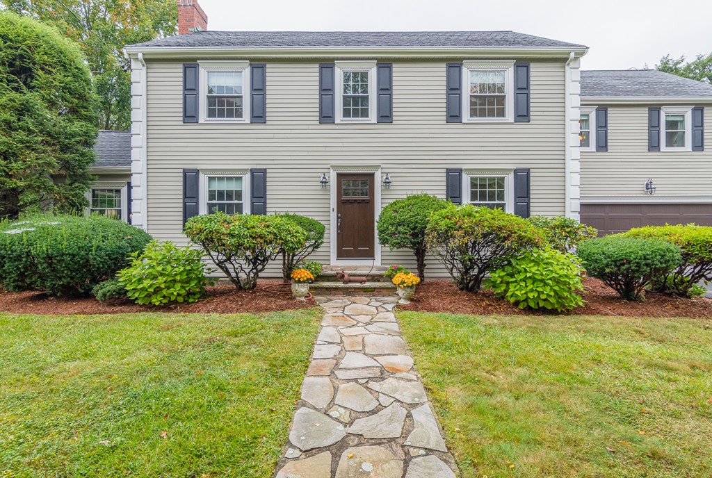 992 Brook Road Milton, MA 02186 - Photo 1 of 25