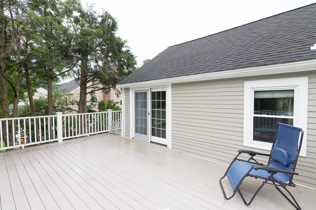 992 Brook Road Milton, MA 02186 - Photo 14 of 25