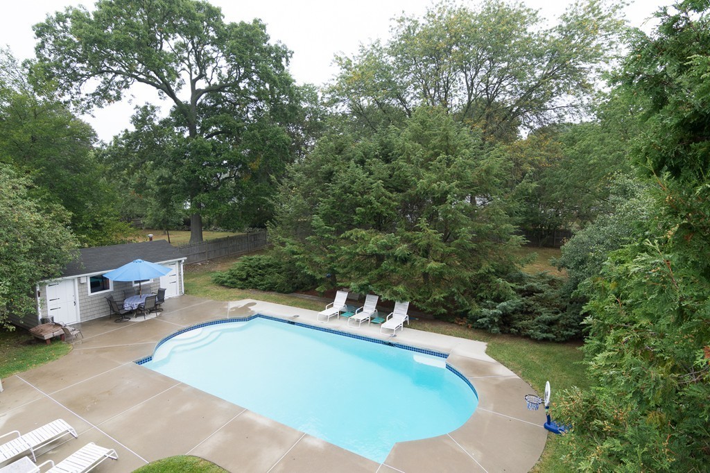 992 Brook Road Milton, MA 02186 - Photo 15 of 25