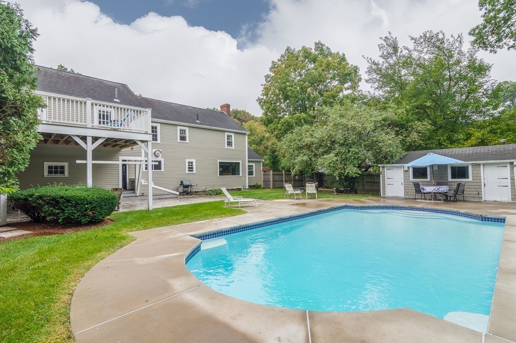 992 Brook Road Milton, MA 02186 - Photo 19 of 25