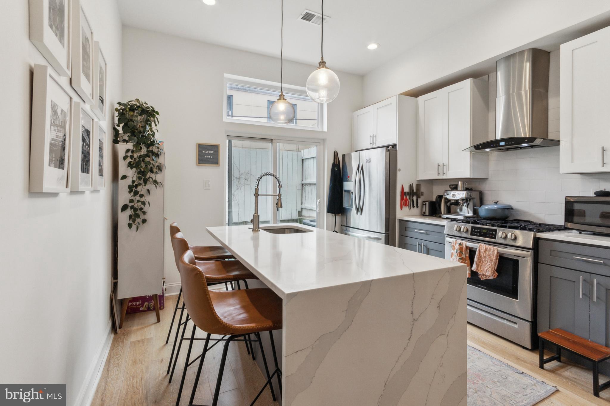 2145 Cross Street Philadelphia, PA 19146 - Photo 7 of 25 Kitchen