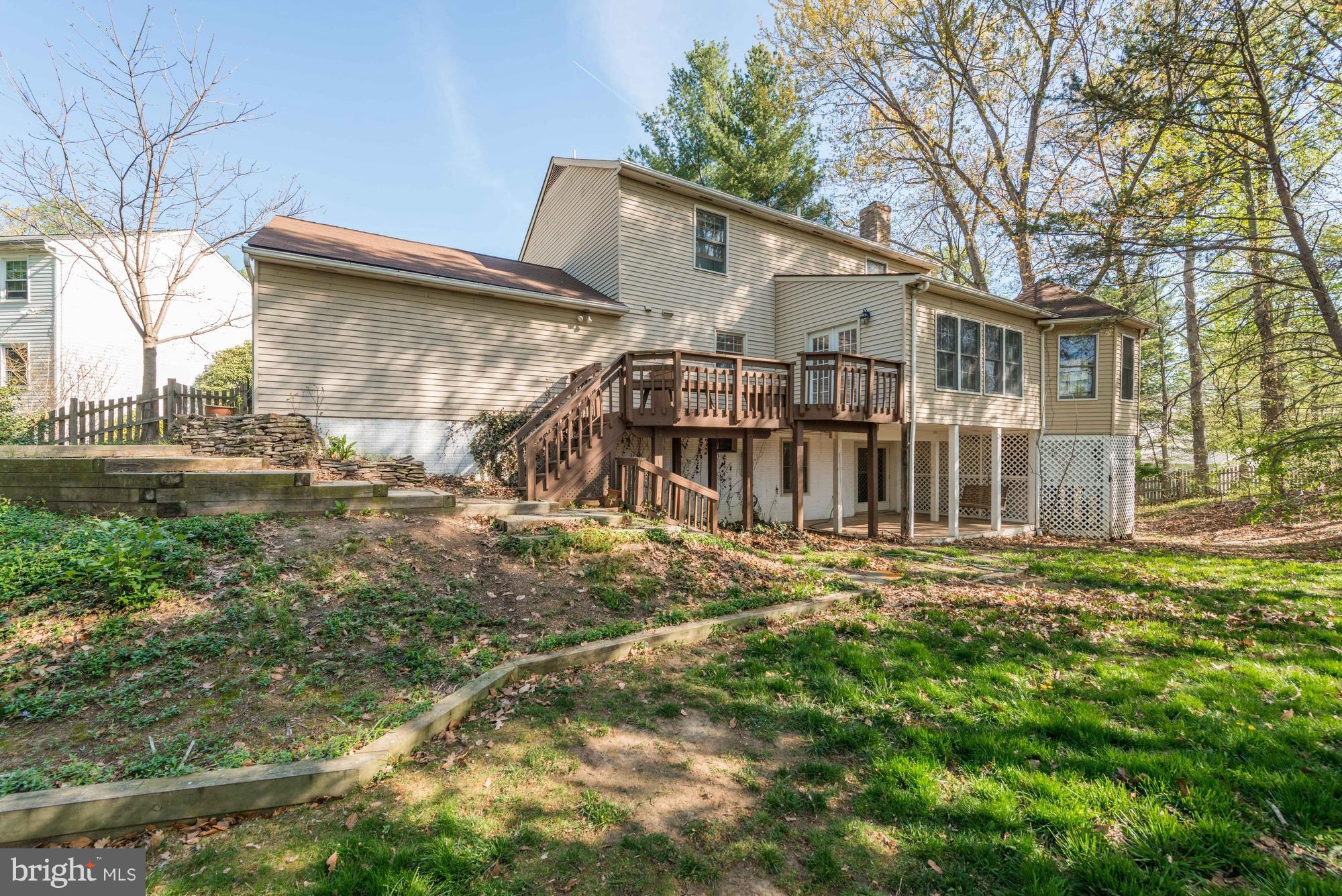 8327 Lindside Way Springfield, VA 22153 - Photo 25 of 29 Exterior (Rear)